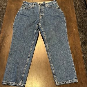 Everlane Curvy 90’s Cheeky Straight Ankle Jean